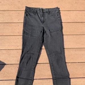 black size 4 abercrombie jeggings